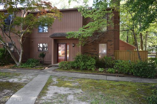 1243 Ash Cir, Winterville, NC, 28590-9546 | Card Image