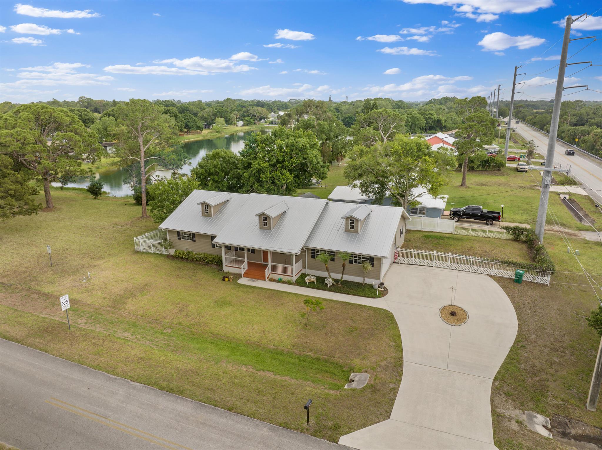 Coquina Ave, Fort Pierce, FL 34951