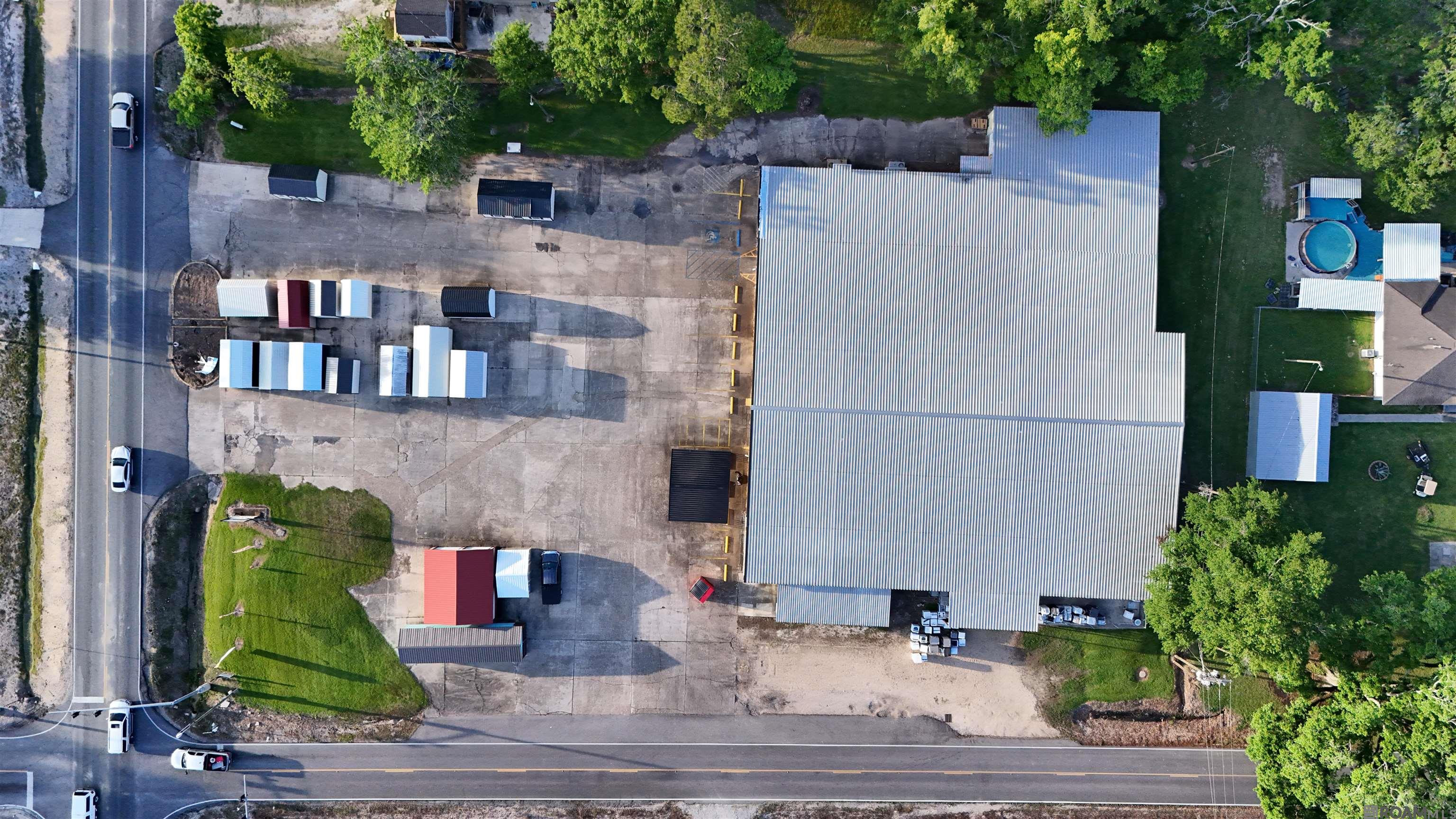 Commercial Sale in St Amant 4