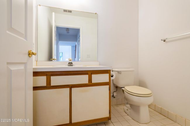 Ensuite bath | Image 18