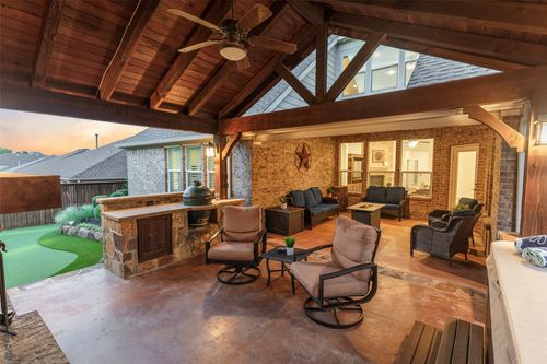 613 Fortinbras Dr, McKinney, TX, 75071-8091 | Card Image