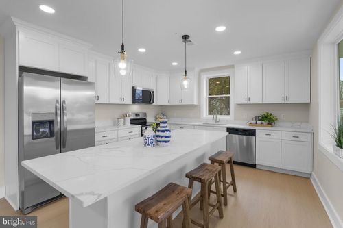 10 Kingston Park, MIDDLE RIVER, MD, 21220 | Card Image