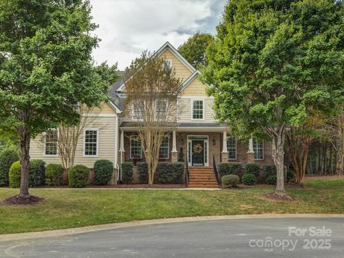 8200 Sturminster Dr, Waxhaw, NC, 28173-7112 | Card Image