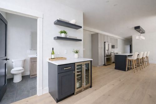 2-21 Tanglewood Road, Boston, MA, 02124 | Card Image