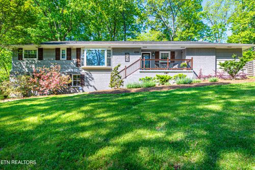 5511 Jacksboro Pike, Knoxville, TN, 37918-4149 | Card Image