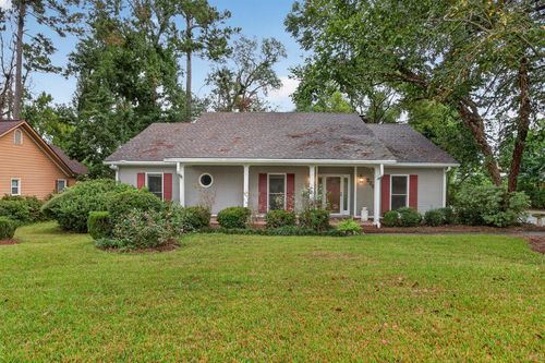 2202 Lakeshore Cir, Valdosta, GA, 31602 | Card Image