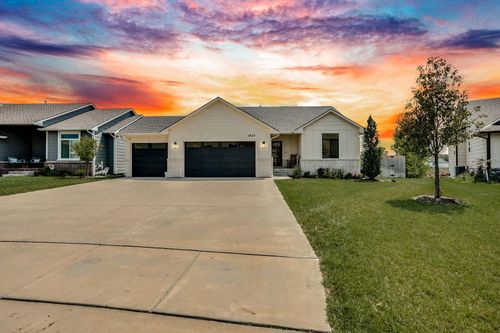 2623 E 48th St N, Wichita, KS, 67219-3401 | Card Image