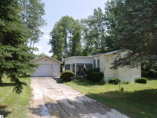 2539 Highland Trl, West Branch, MI, 48661-9334 | Card Image