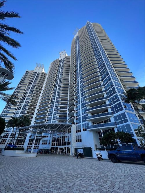 apt-3007-400 Alton Rd, Miami Beach, FL, 33139-6756 | Card Image
