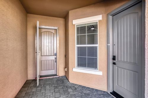 8723 W Vista Ave, Glendale, AZ, 85305-6999 | Card Image