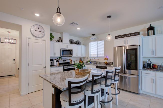 345 Sullivan Dr, House other with 4 bedrooms, 3 bathrooms and null parking in Merced CA | Image 5