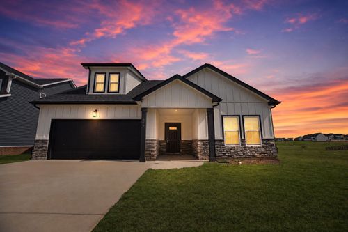 609 Wespanee Way, Clarksville, TN, 37042-2646 | Card Image