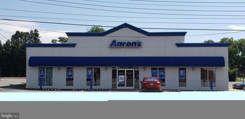 3607 Williamson Rd Nw, Roanoke, VA, 24012-3327 | Card Image