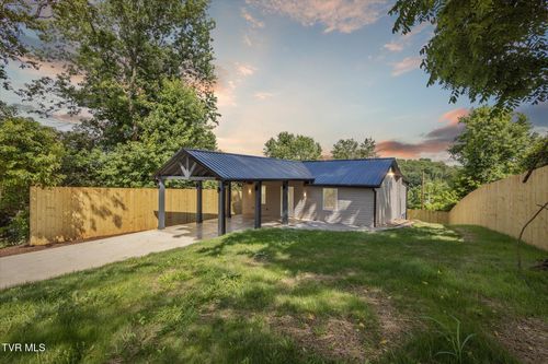 126 Hughes Ln, Johnson City, TN, 37601-7045 | Card Image