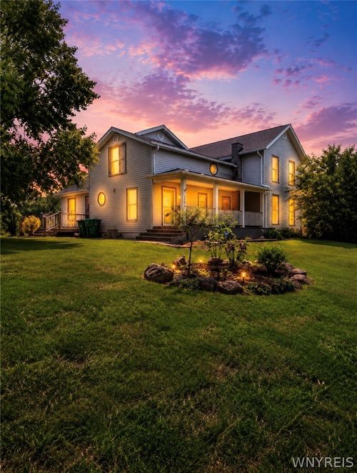 5294 Lower Mountain Rd, Lockport, NY, 14094-9708 | Card Image