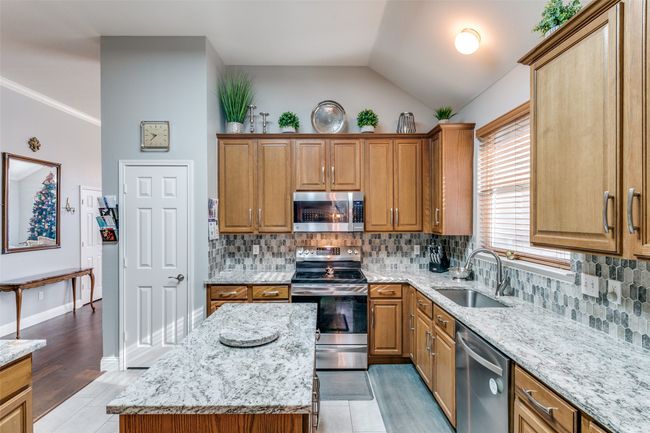 209 Timberbluff Ln, House other with 4 bedrooms, 2 bathrooms and null parking in Murphy TX | Image 12