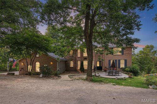 2221 Levin Crest Ln, Dupo, IL, 62239-1937 | Card Image