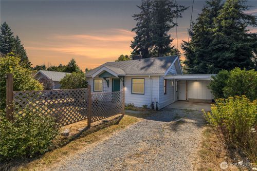 3229 Pinewood Ave, Bellingham, WA, 98225-1435 | Card Image
