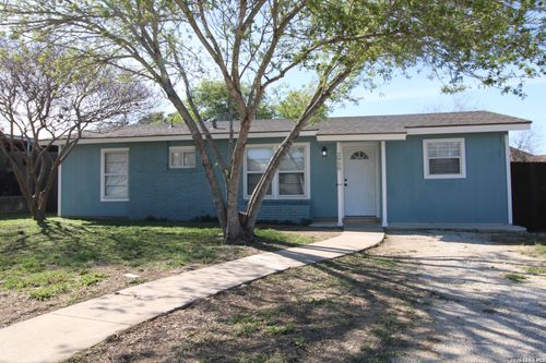 2950 Lasses Blvd, San Antonio, TX, 78223-4124 | Card Image