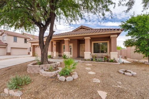7519 N Bradstreet Drive, Tucson, AZ, 85743 | Card Image