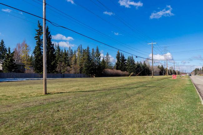 2607 Laurel Cres Sw, House other with 3 bedrooms, 3 bathrooms and 2 parking in Calgary AB | Image 34