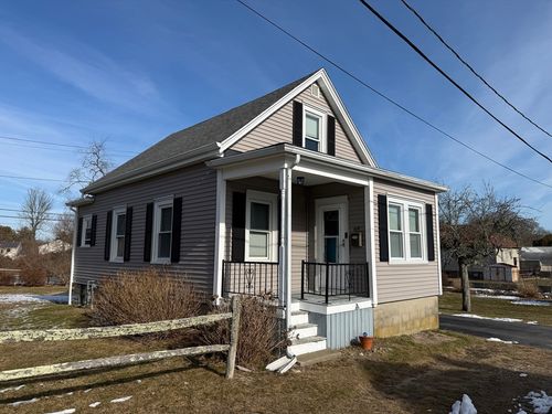 69 Norton St, Dartmouth, MA, 02748-3611 | Card Image
