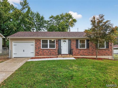 3335 Ipswich Ln, Saint Charles, MO, 63301-1054 | Card Image