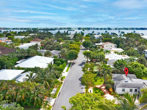 230 Beverly Rd, West Palm Beach, FL, 33405-4730 | Card Image