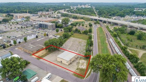 100 & TBD D & Poplar Streets, Mankato, MN, 56001 | Card Image