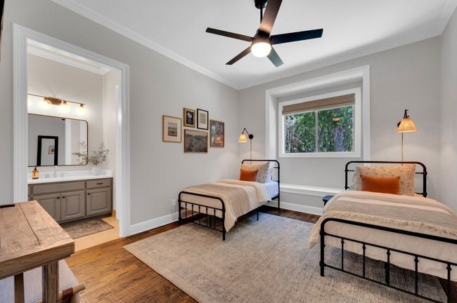 Bedroom on first floor with Jack N Jill bath | Image 27