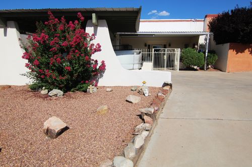 704 Western Dr, Rio Communities, NM, 87002-7230 | Card Image
