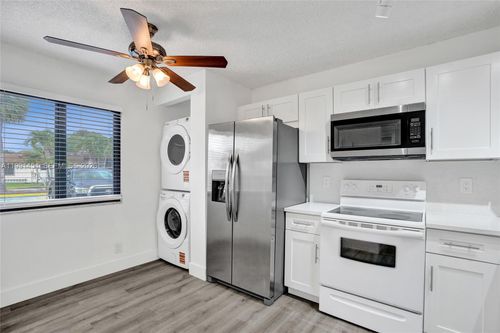 f1-7951 Southgate Blvd, North Lauderdale, FL, 33068-1141 | Card Image