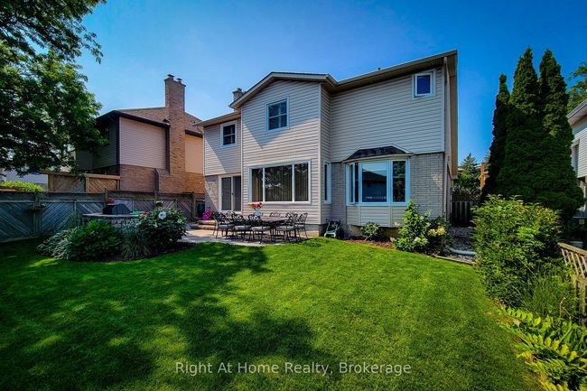 133 Lavender Dr, House other with 5 bedrooms, 3 bathrooms and 2 parking in Ancaster ON | Image 11