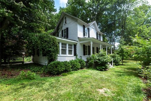 15 Closter Rd, Palisades, NY, 10964-1526 | Card Image