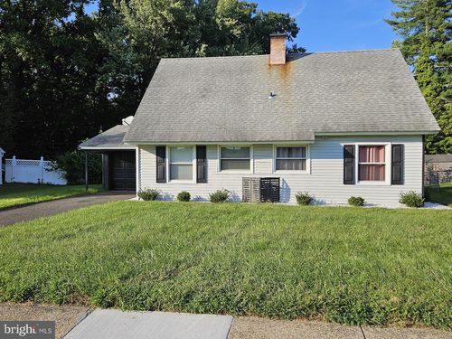 15 Parson Ln, Willingboro, NJ, 08046-2632 | Card Image