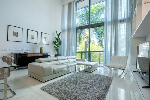 apt-320-6000 Collins Ave, Miami Beach, FL, 33140-2375 | Card Image