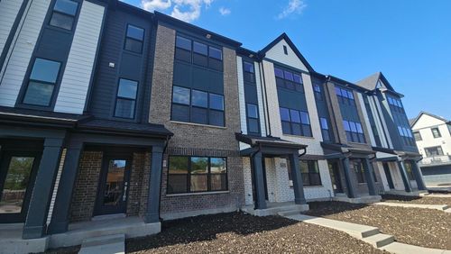 0-6429 Main St, Morton Grove, IL, 60053-2633 | Card Image