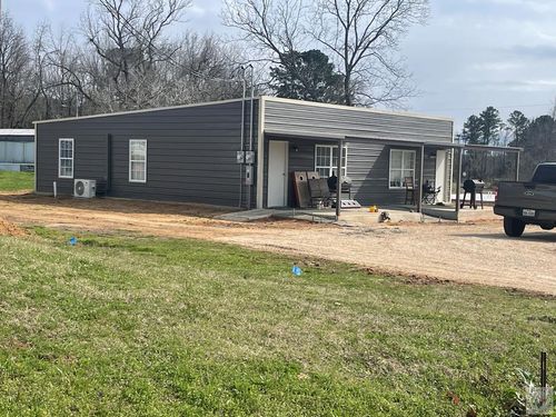 131 S Pennock Ave, Bloomburg, TX, 75556-4145 | Card Image