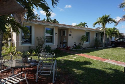 19050 Sw 125th Ave, Miami, FL, 33177-3822 | Card Image