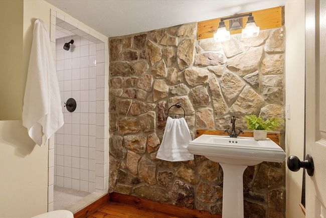 124 Nonset Path, House other with 4 bedrooms, 4 bathrooms and 6 parking in Acton MA | Image 32