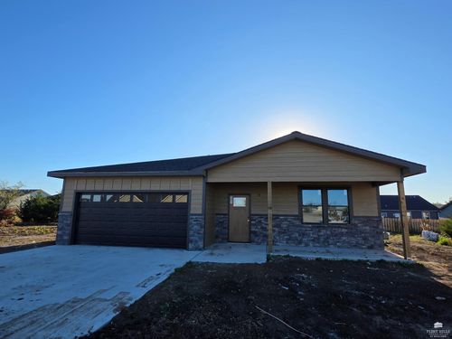 2514 Oriole Ln, Junction City, KS, 66441-2898 | Card Image