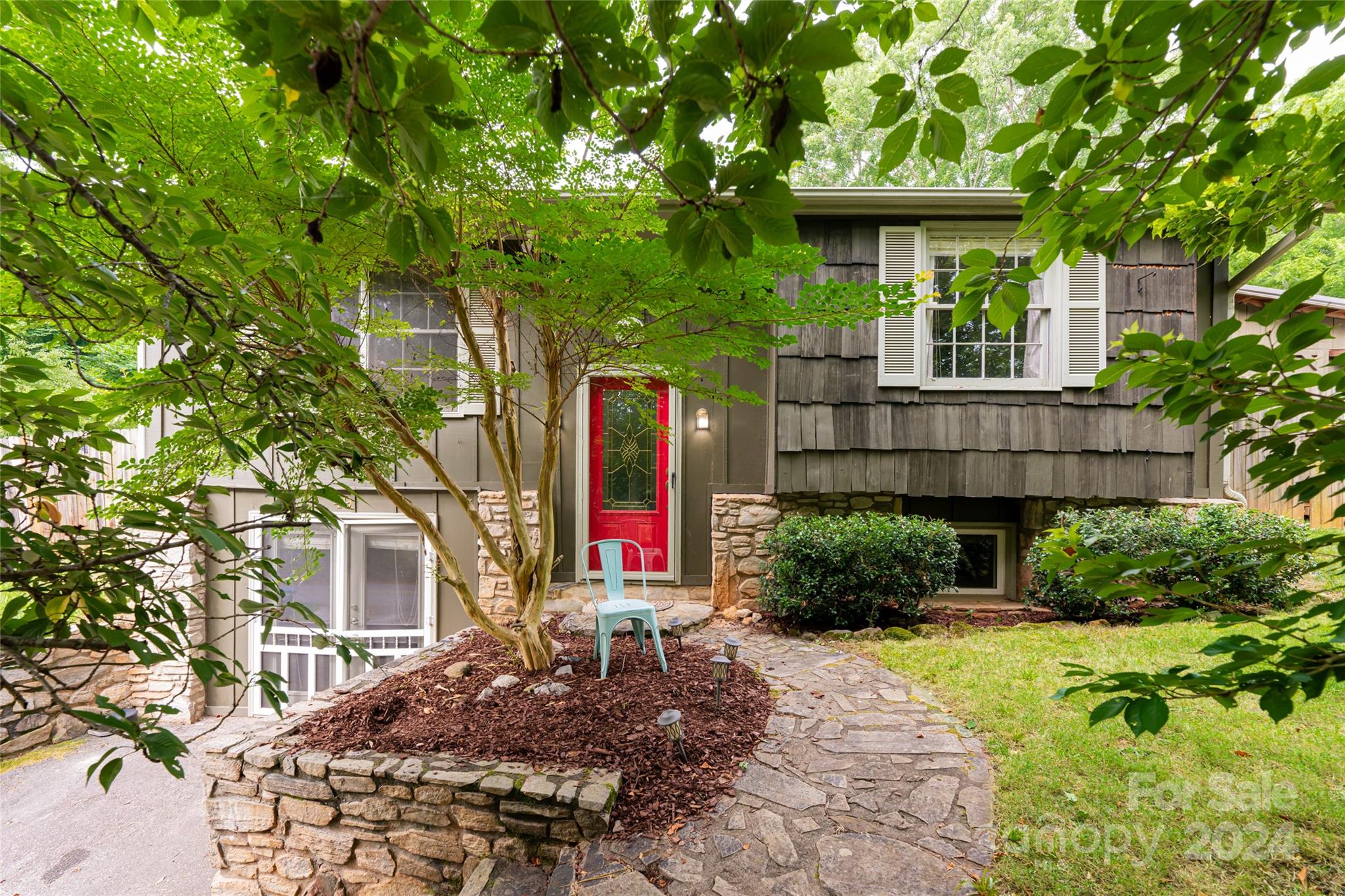 Big Cove Rd, Candler, NC 28715