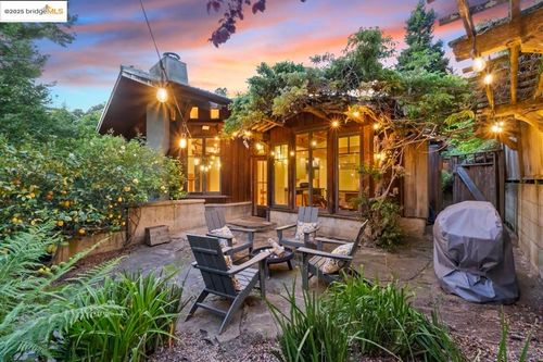 105 Vicente Rd, Berkeley, CA, 94705-1604 | Card Image