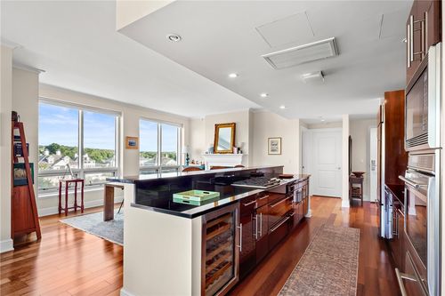 apt-406-1 Tower Dr, Portsmouth, RI, 02871-1635 | Card Image