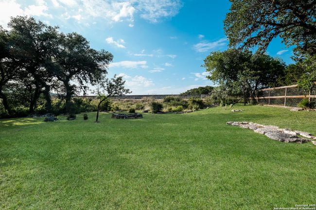 542 Silver Spgs, House other with 3 bedrooms, 3 bathrooms and null parking in Helotes TX | Image 15