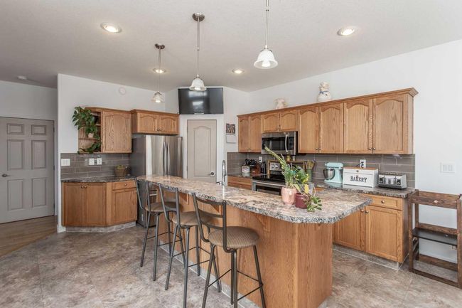 3 Lanterman Close, Home with 5 bedrooms, 3 bathrooms and 4 parking in Red Deer AB | Image 9