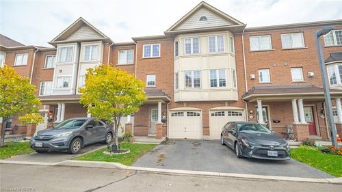 38-470 Beach Blvd, Hamilton, ON, L8H6X2 | Card Image