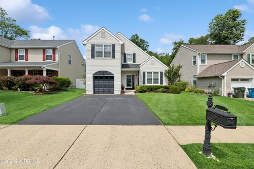 19 Skyline Dr, Hazlet, NJ, 07730-1678 | Card Image