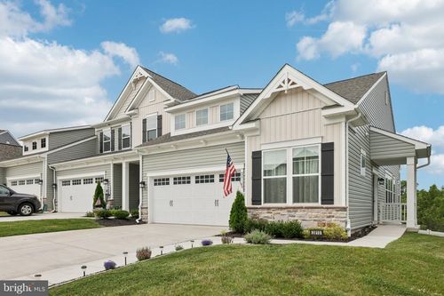 2810 Town View Cir, NEW WINDSOR, MD, 21776-8712 | Card Image
