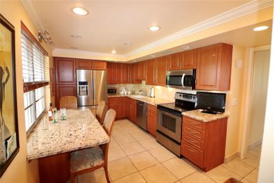 403 - 4020 W Palm Aire Dr, Condo with 3 bedrooms, 2 bathrooms and null parking in Pompano Beach FL | Image 2